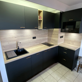 Cuisine noire en L